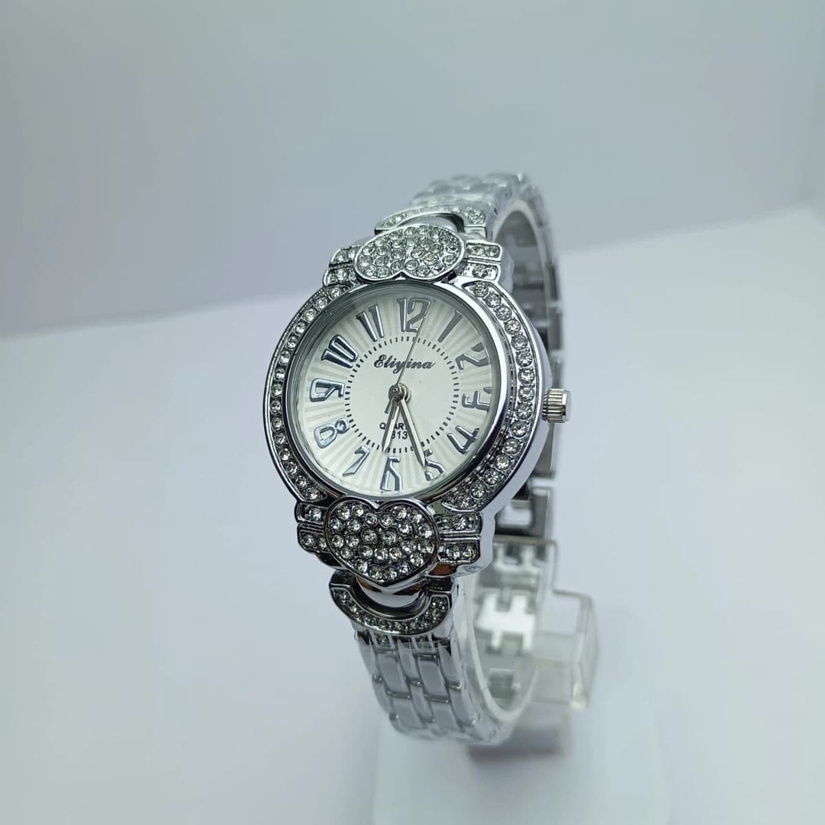 Fashionable  Round Dial Stainless Steel Waterproof Watch For Women Silver colour