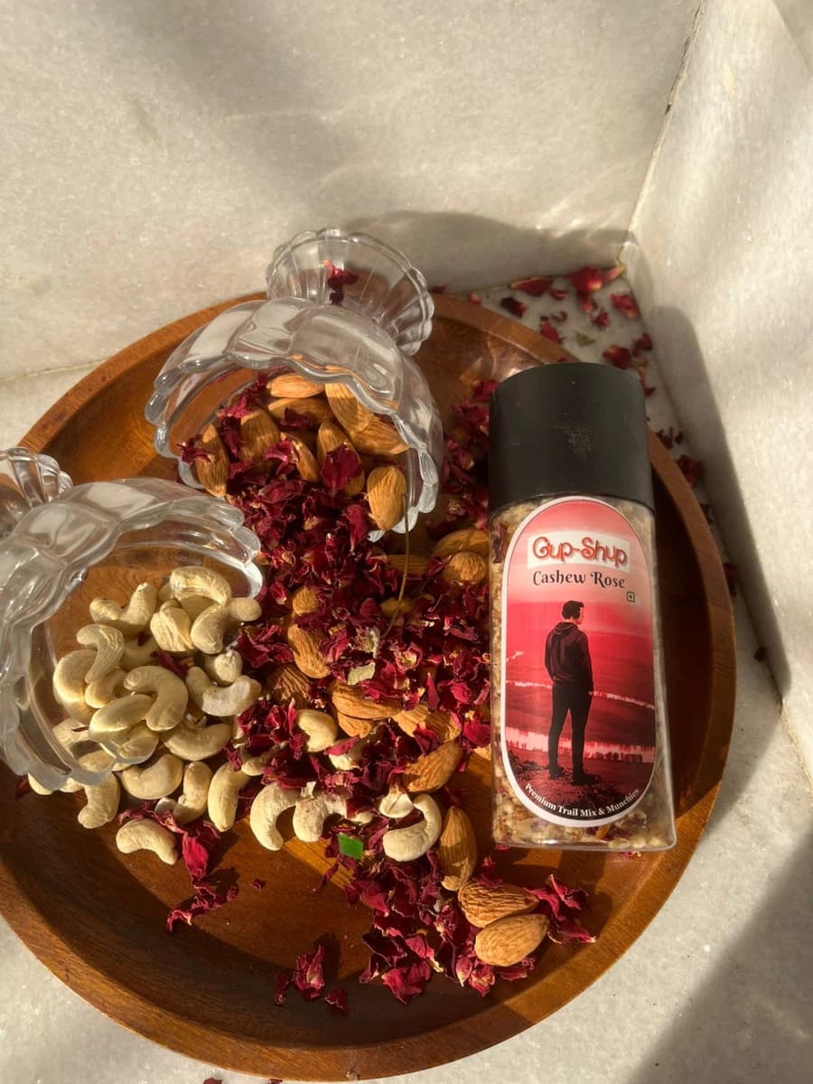 CASHEW ROSE