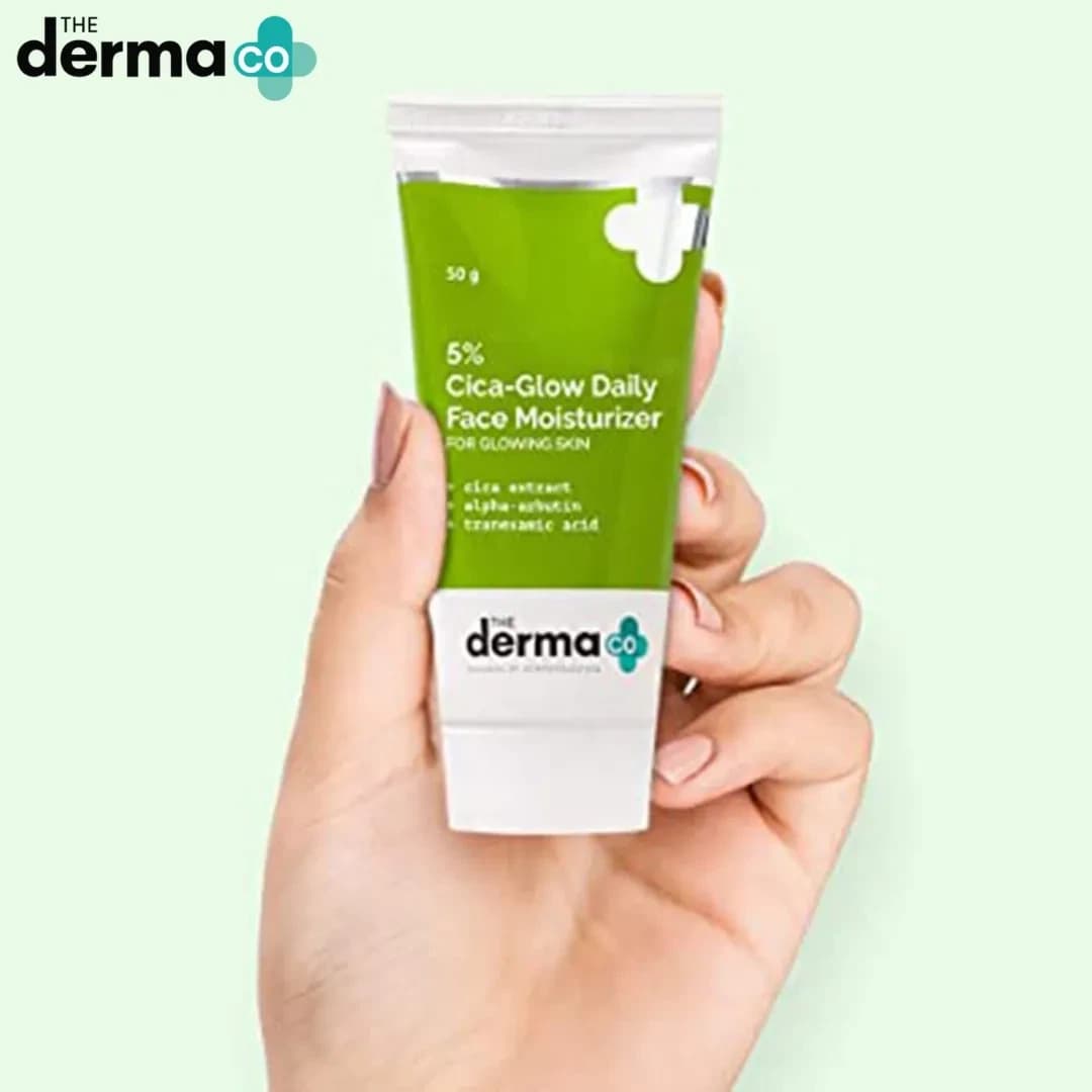 The Derma Co 5% Cica-Glow Daily Face Moisturizer With Alpha Arbutin & Tranexamic Acid - 50 G