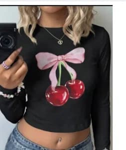 Women\'s Long Sleeve Cherry Print Crop Top
