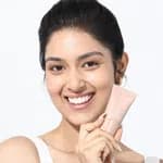 Mamaearth Glow Serum Foundation Mini Tube - Nude Glow - 18ml
