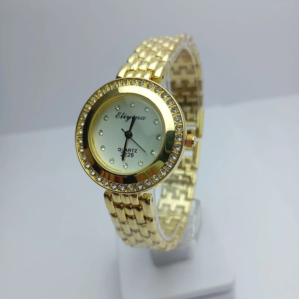Gold  Colour White Dial Fashionable  Round Dial Stainless Steel Waterproof Watch For Women