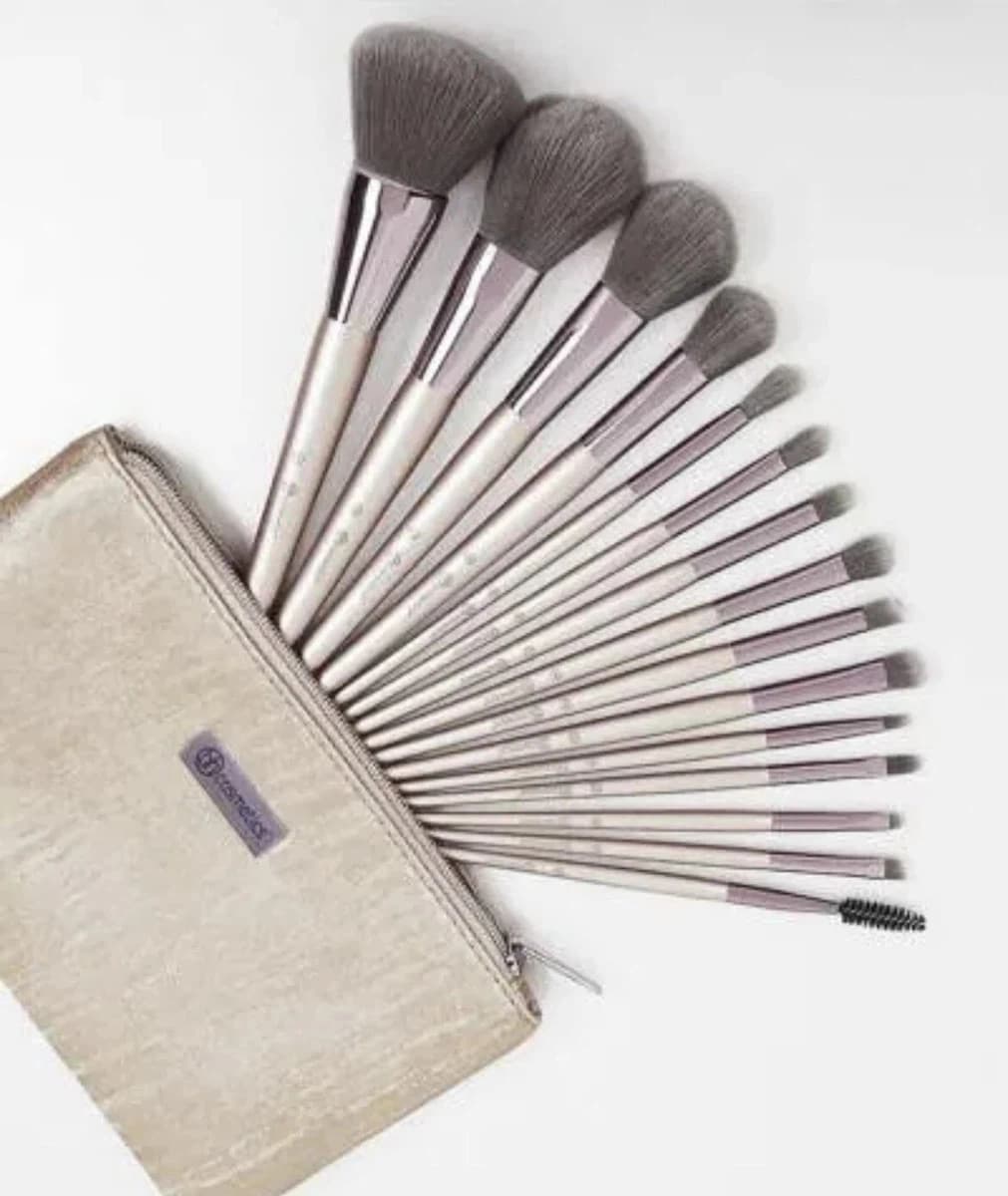 BH Cosmetics Lavish Elegance 15-Piece Brush Set with Cosmetic Bag