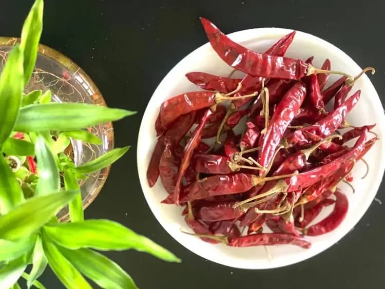 Red Dry Chilli 100 Gm Packet