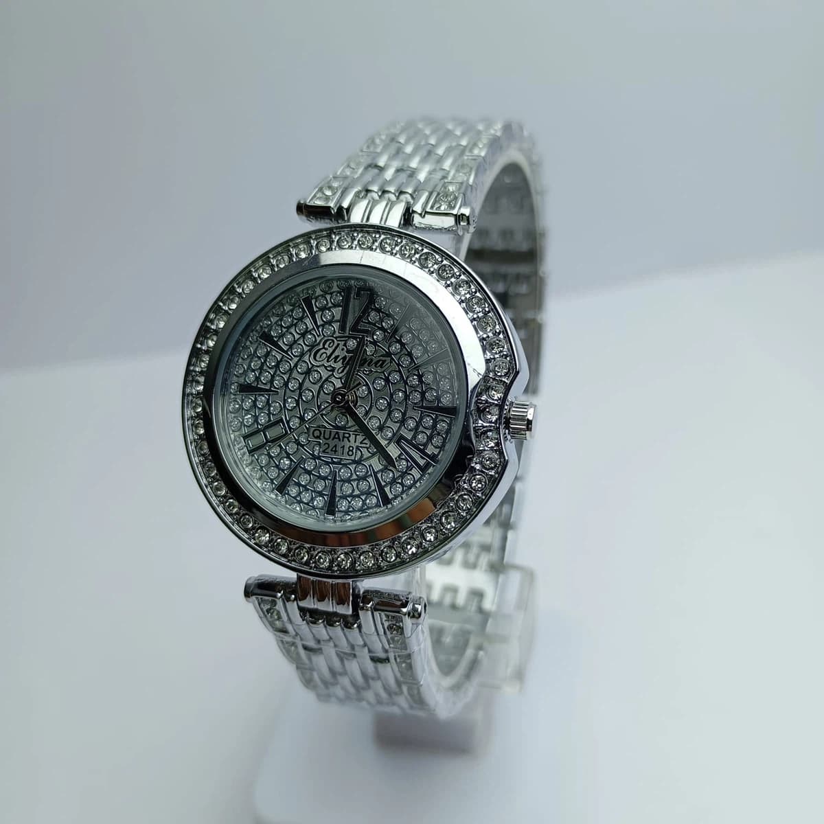 Hold colour Fashionable  Round Dial Stainless Steel Waterproof Watch For Women