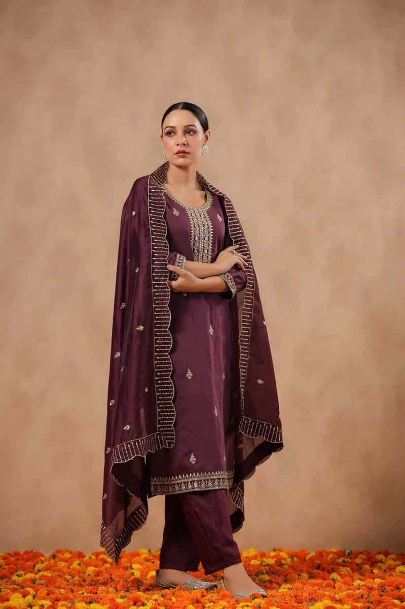 Purple Embroidered Kurta Pant Set With Dupatta