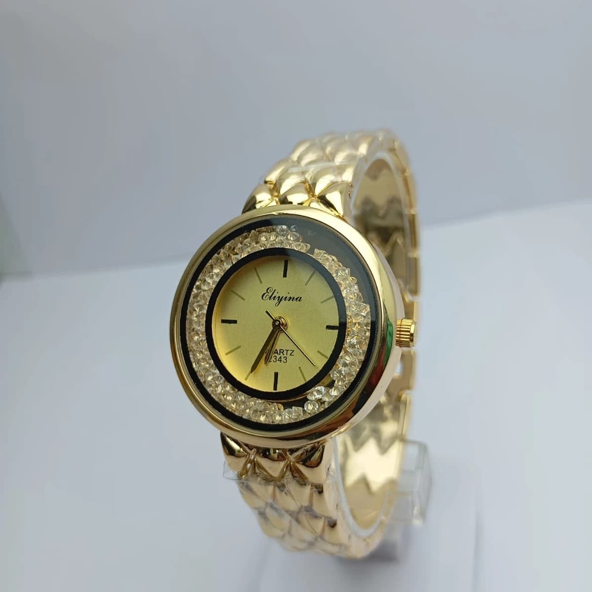 New Fashionable Round Dial Stainless Steel Waterproof Watch For Women